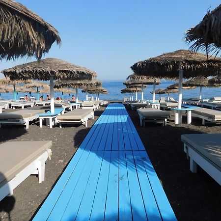 Happy Fish Rooms- Beachfront Perissa  Esterno foto