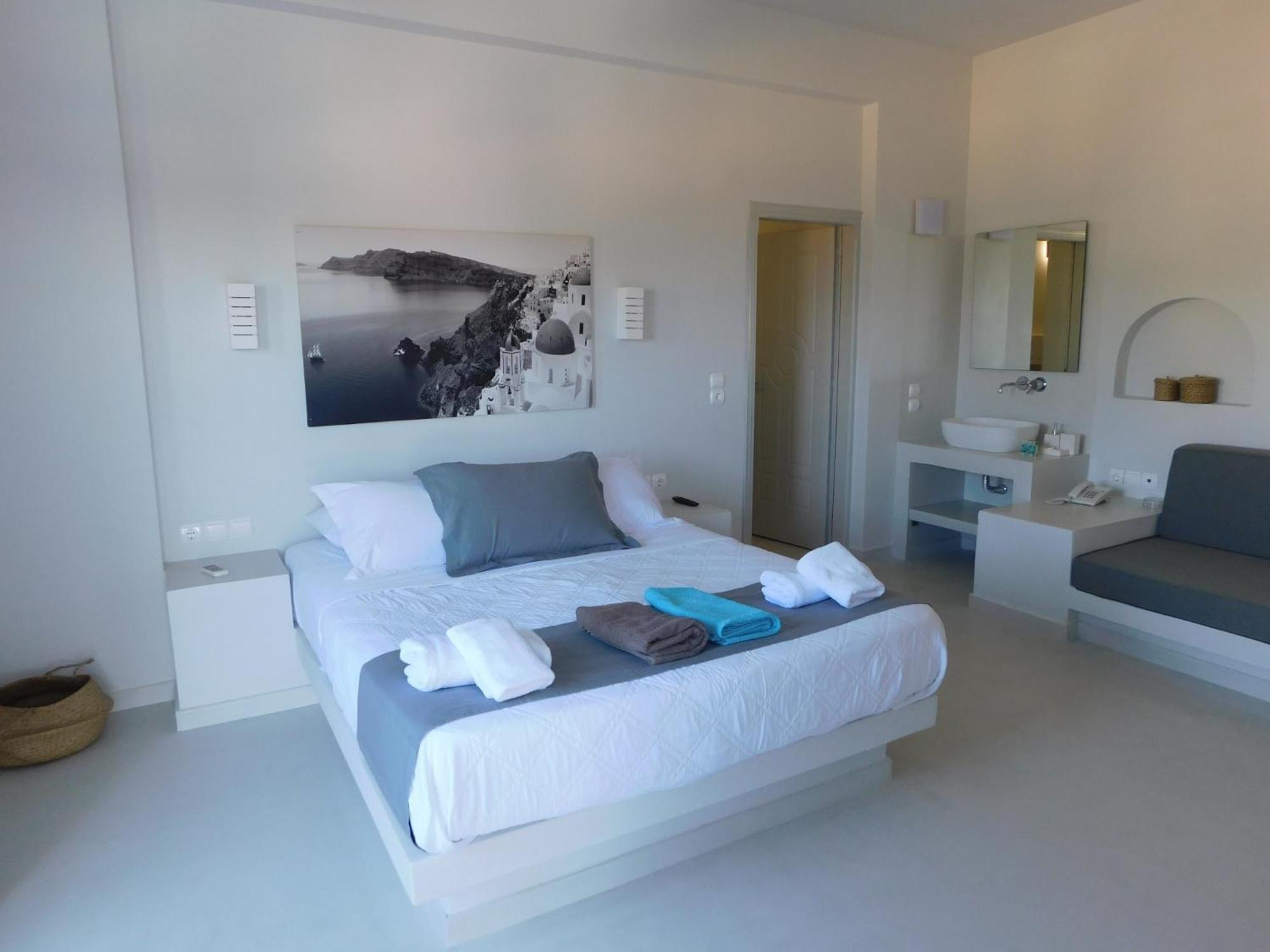 Happy Fish Rooms- Beachfront Perissa  Esterno foto