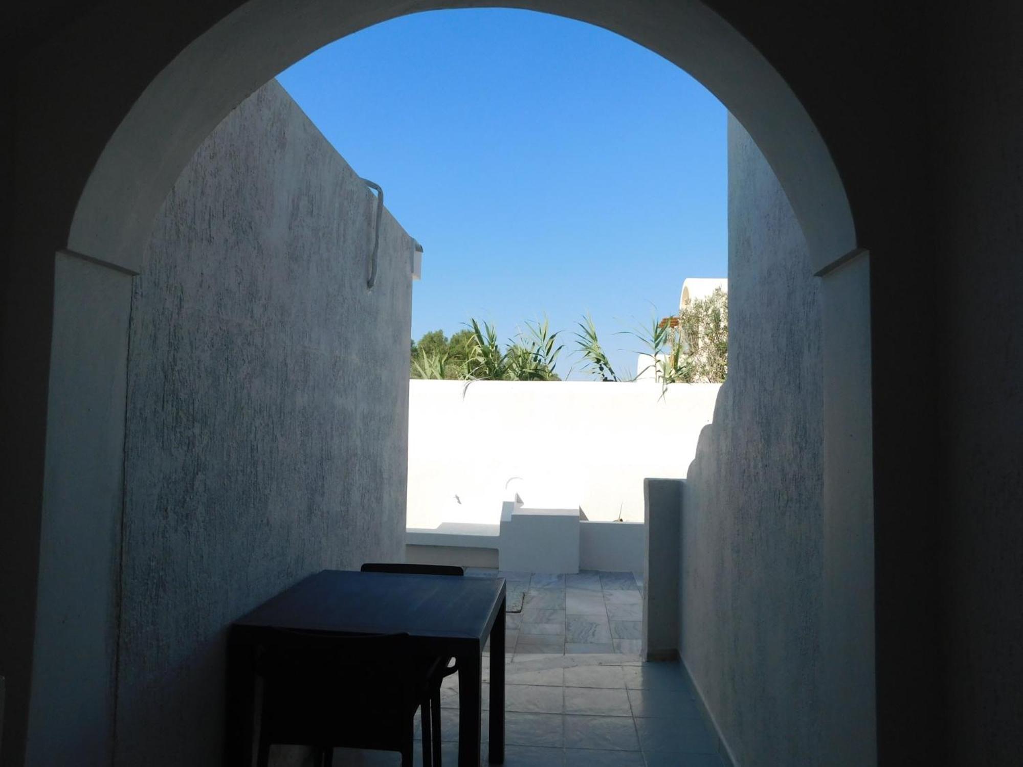 Happy Fish Rooms- Beachfront Perissa  Esterno foto